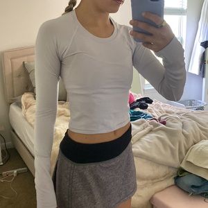 LULULEMON long sleeve crop top